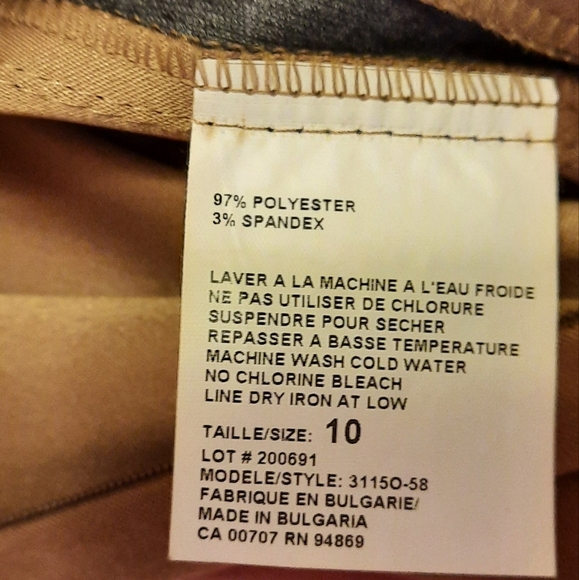 Tan and Black Sleeveless Dress - Picture 2 of 5